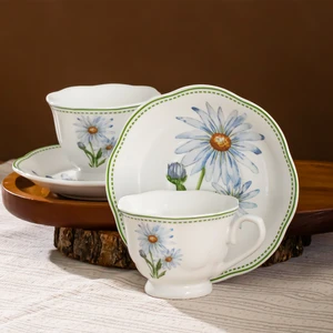 De Flore Çiçek Desenli Porselen Türk Kahvesi Fincan Takımı 2 Kişilik 4 Parça