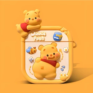 Apple AirPods 1. Nesil ve 2. Nesil 3D Winnie The Pooh Oyuncak Tasarımlı Figürlü Kopçalı Kulaklık Kılıfı