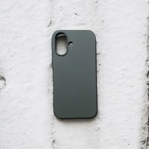 I Phone 16 Kadife Iç Dokulu Lansman Silikon Kılıf