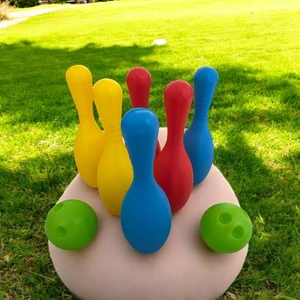 Renkli Çocuk Bowling Seti – 6 Lobut + 2 Top – Taşıma Saplı, Fileli Paket