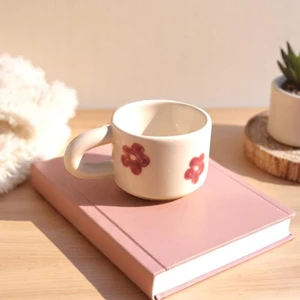 Yuugi Ceramic El Yapımı Seramik Kupa Pembe Çiçek Desenli Kupa Bardak 180 ml Mug