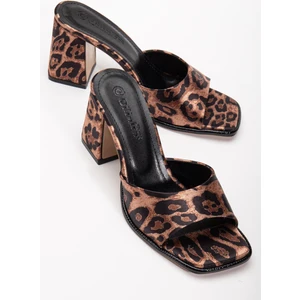 Dilimler Ayakkabı Büyük Beden Kadın Topuklu Terlik Siyah Rugan Ince Bantlı