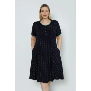 Intensive Collection Kadın Lacivert Desenli Düğmeli Cepli Biyeli Büyük Beden Kısa Kollu Pamuklu Elbise