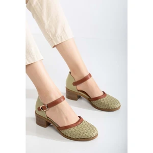 Analin Shoes Kadın  Deri Burnu Kapalı Örgülü Sandalet - Yeşil