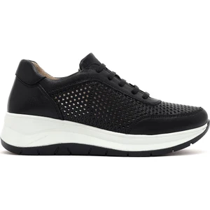 Kadın Siyah Bağcıklı Kalın Tabanlı Deri Sneaker 25SFD501718