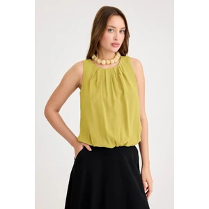 Önü Pileli Sıfır Kol Etek Ucu Lastikli Bluz