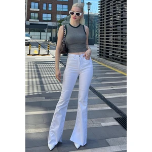 Kadın Beyaz Yırtmaçlı Likralı Ispanyol Paça Jean Pantolon MG1518