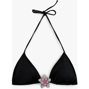 Taşlı Çiçek Aksesuar Detaylı Üçgen Bikini Üstü