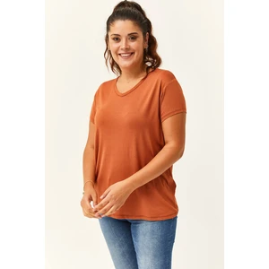 Kadın Büyük Beden V Yaka Basic Kısa Kollu T-Shirt %95 Pamuk %5 Likra Premium Kumaş