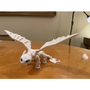 Ejderhanı Nasıl Eğitirsin? Işığın Öfkesi Beyaz Ejderha Light Fury