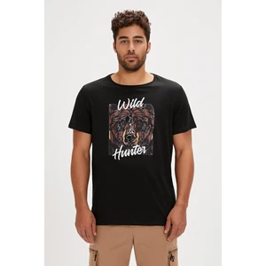 Bad Bear Hunt  Erkek T-Shirt