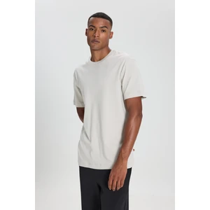 %100 Pamuk Modern Fit Normal Kesim Bisiklet Yaka Tişört