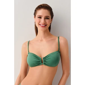 Metal Aksesuarlı Straplez Bikini Üst