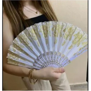 Beyaz Renk Gold Desenli Dantelli Plastik Yelpaze