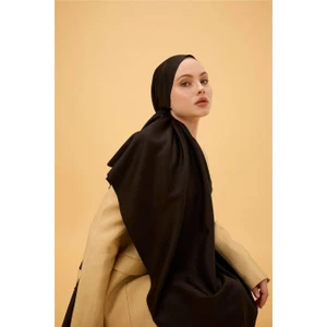 Siyah Düz Çift Taraflı İpek Şal Modeli