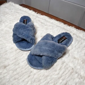 Sessiz Taban Çapraz Kışlık Peluş Terlik