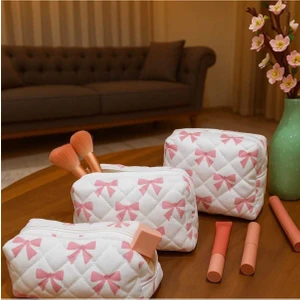 Textia Home 3'lü Makyaj Çantası Seti – Renkli ve Kullanışlı Tasarım