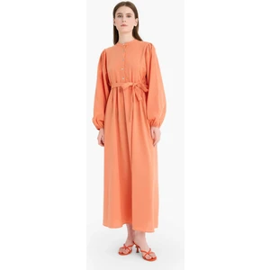 Relax Fit Hakim Yaka Kuşaklı Müslin Uzun Kollu Maxi Tesettür Elbise F1624AX25SM