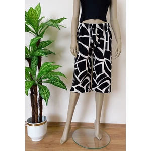 Kadın Desenli Geniş Paça Diz Altı Ottoman Kumaş Bermuda Alt