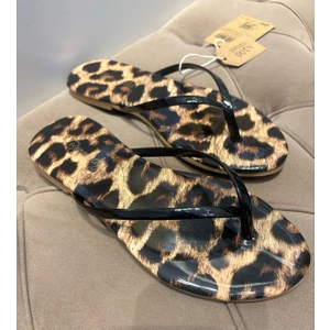 Friend & Trend Parmak Arası Düz Taban Yazlık Kadın Sandalet FT8282