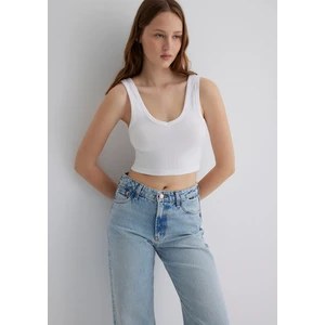 V Yaka Beyaz Basic Crop Atlet 1612375-620