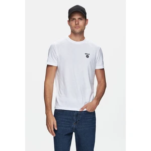 Bass Beyaz Bisiklet Yaka Baskılı Erkek Tshirt
