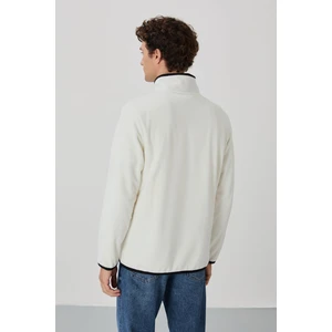 Tommy Life Ekru Yazı Nakışlı Dik Yaka Fermuarlı Standart Kalıp Erkek Sweatshirt Polar - 87992