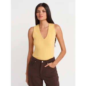 21080 V Yaka Kolsuz Top-Sarı