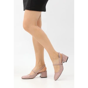 Kadın Rugan Klasik Topuklu Ayakkabı