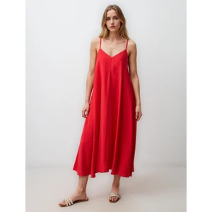 Jimmy Key Kırmızı Rahat Kesim V Yaka Askılı Dokuma Midi Elbise