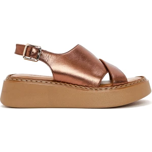 Kadın Bronz Kalın Tabanlı Metalik Deri Comfort Sandalet 25SFD342332