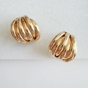 Çelik 6 Halkalı Küpe