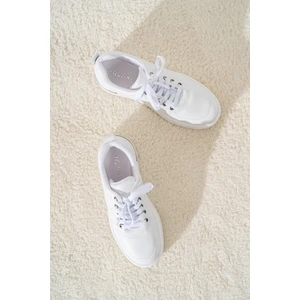 Beyaz Tabanlı Dikişli Rahat Kadın Sneaker