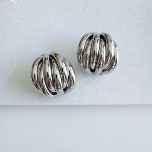 Çelik 6 Halkalı Küpe