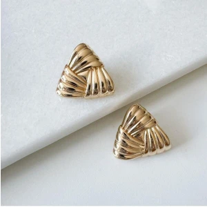 Venüs Design Çelik Üçgen Küpe