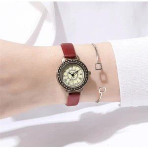 Toz Vintage Evolve Kırmızı Roma Rakamlı Yuvarlak Vintage&retro Saat