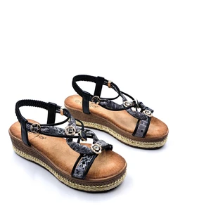 G25Y171 Dolgu Taban Espadril Detaylı Lastikli ve Taşlı Kadın Siyah Şık Spor Sandalet