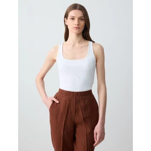 Jimmy Key Beyaz U Yaka Dar Kesim Atlet