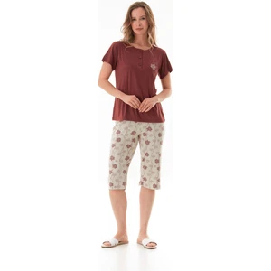 Çiçek Desenli Kısa Kollu  Kapri Pijama Takımı