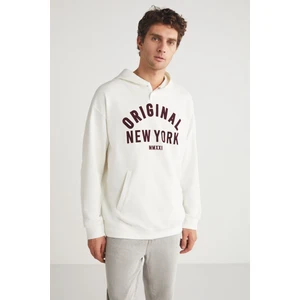 ALEKSI Erkek Kapüşonlu Çıtçıt Detaylı Kanguru Cepli Baskılı Ekru Sweatshirt