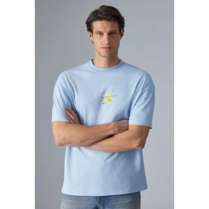 Yummy Erkek Bisiklet Yaka Baskı Detaylı  Organik Pamuk Kısa Kol Açık Mavi T-Shirt