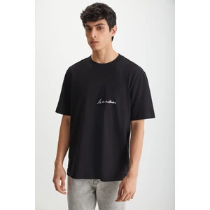 KRAVIN Erkek  Pamuk Bisiklet Yaka Baskılı Siyah T-Shirt