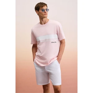 Lamıne Erkek Baskı ve Nakış Detaylı  Organik Pamuk Bisiklet Yaka Kısa Kollu Regular Fit Pembe T-Shirt