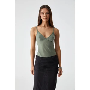 LILLEAN Kadın Kruvaze Yaka Slim İnce Tül Haki Bluz