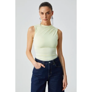 Canısa Kadın Slim Fit Sıfır Kol Yuvarlak Yaka Düz Renk Sarı Bluz