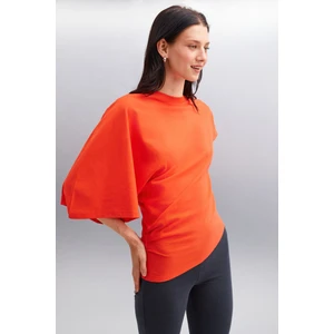 Katie Asimetrik Relaxed Kesim kısa Kollu Bisiklet Yaka Kırmızı T-Shirt