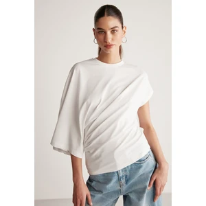 Katie Asimetrik Relaxed Kesim kısa Kollu Bisiklet Yaka Beyaz T-Shirt