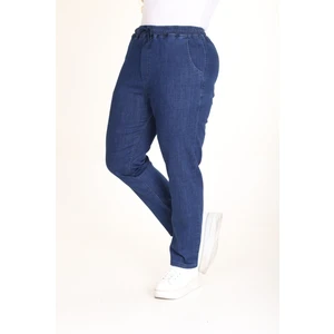 Beli Lastikli Rahat Kalıp Büyük Beden Kadın Kot Pantolon