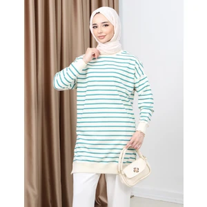 Kadın Mevsimlik Bol Bisiklet Yaka Çizgili Tesettür Tunik Spor Modeli Mevsimlik Tunik