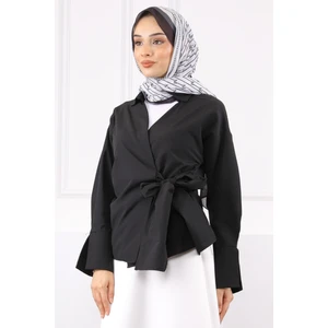 Siyah Yandan Bağlamalı Gömlek